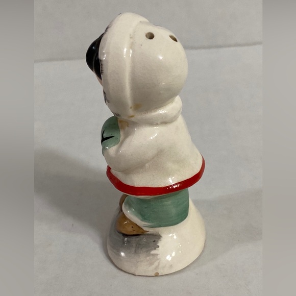 Vintage Salt and Pepper Shakers Eskimo Inuit Children Made In Japan - Picture 3 of 16